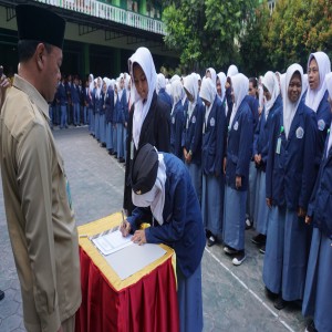 PELANTIKAN PENGURUS OSIS